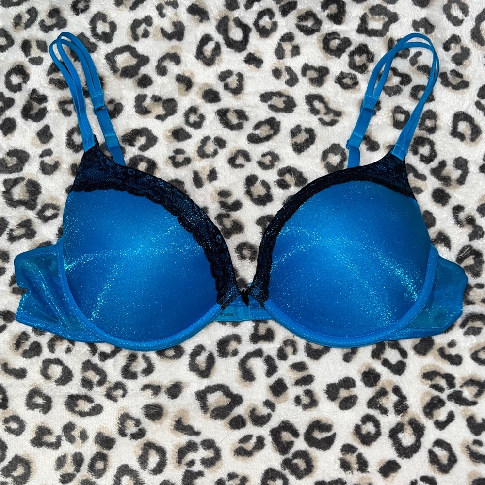 Vassarette Vibrant Blue Pushup Bra with Black Lace